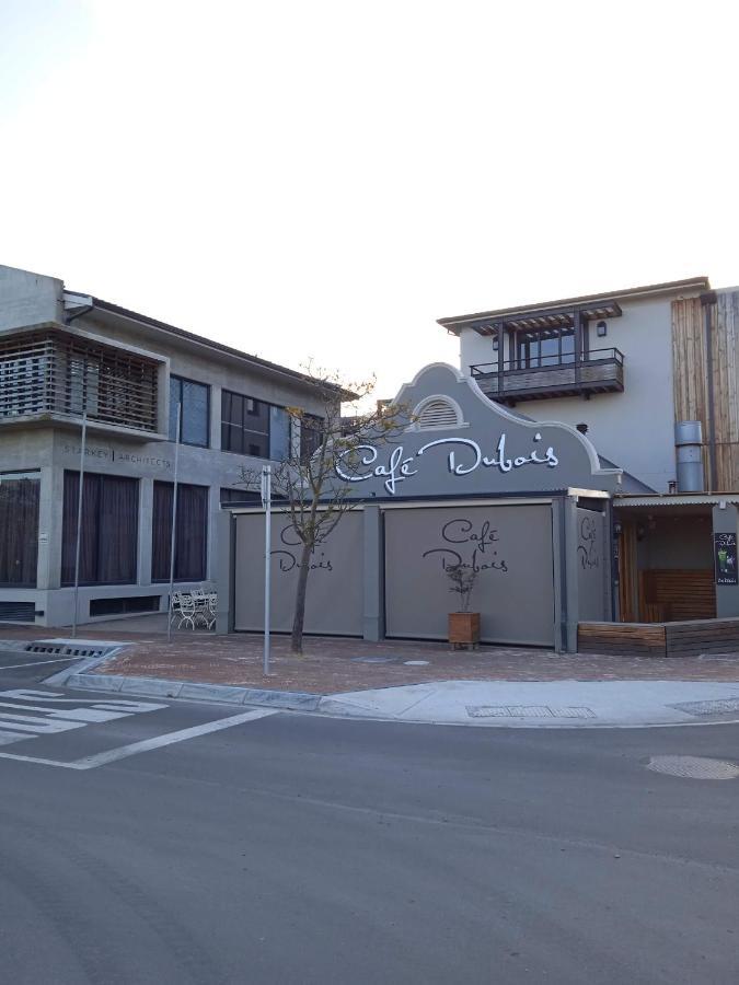 210 Gallery Luxury Studio Apartment Knysna Dış mekan fotoğraf