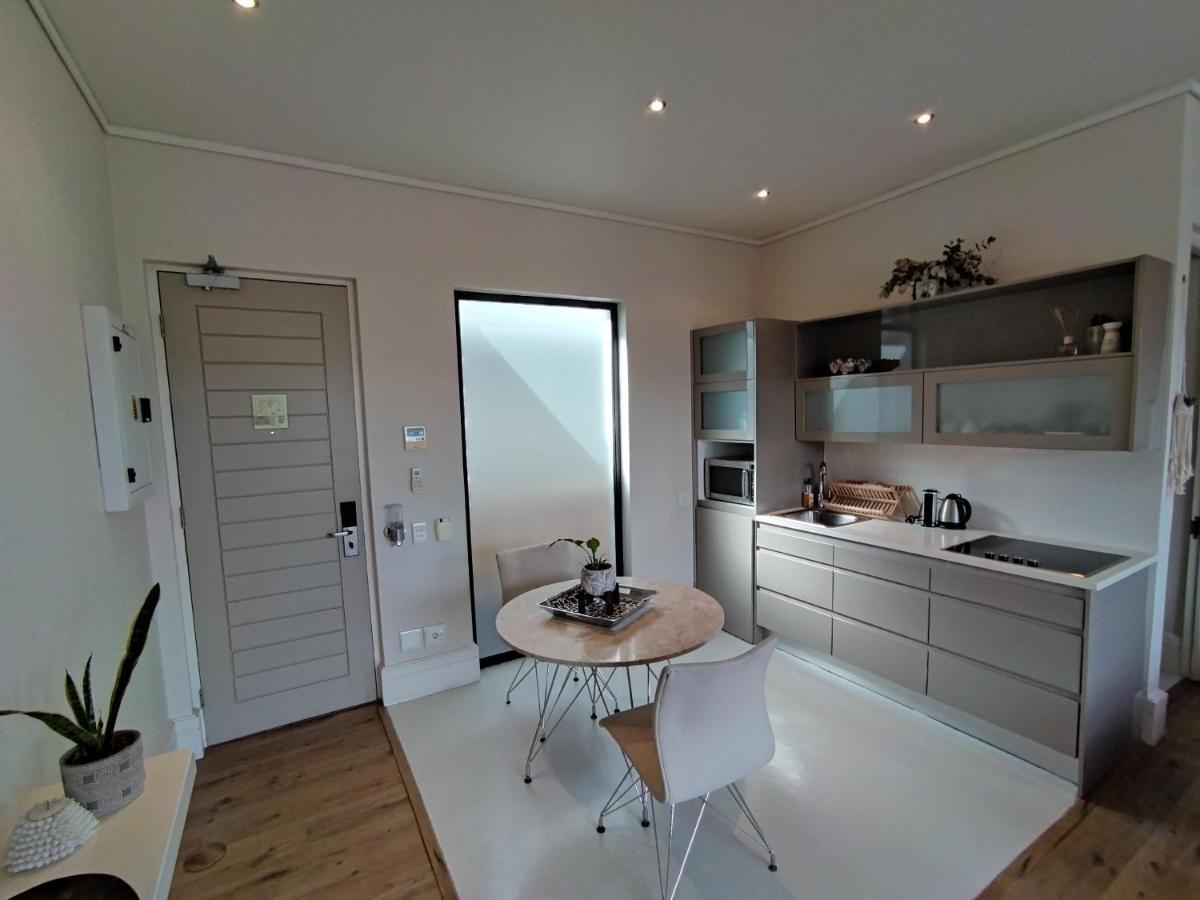 210 Gallery Luxury Studio Apartment Knysna Dış mekan fotoğraf