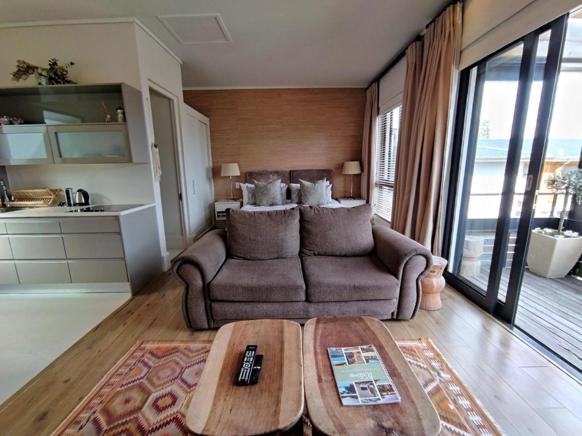 210 Gallery Luxury Studio Apartment Knysna Dış mekan fotoğraf